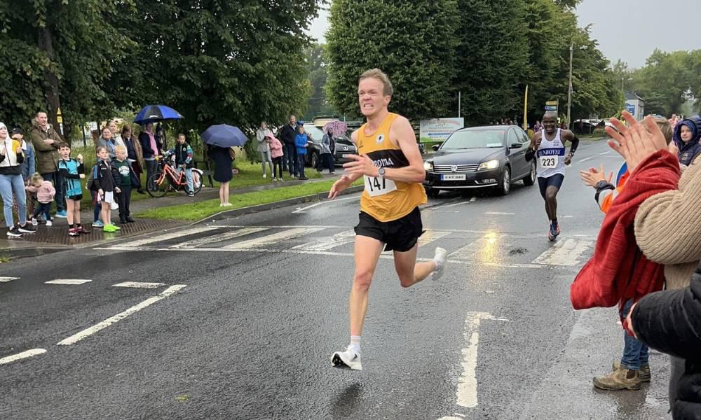 Wins for Moore and Mulhare at red hot Coillte 10k in Dundrum