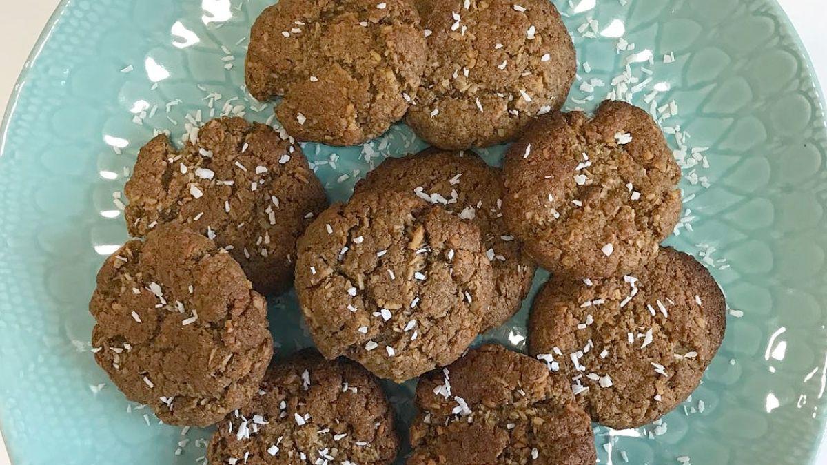 Chia Flour Coconut Cookies